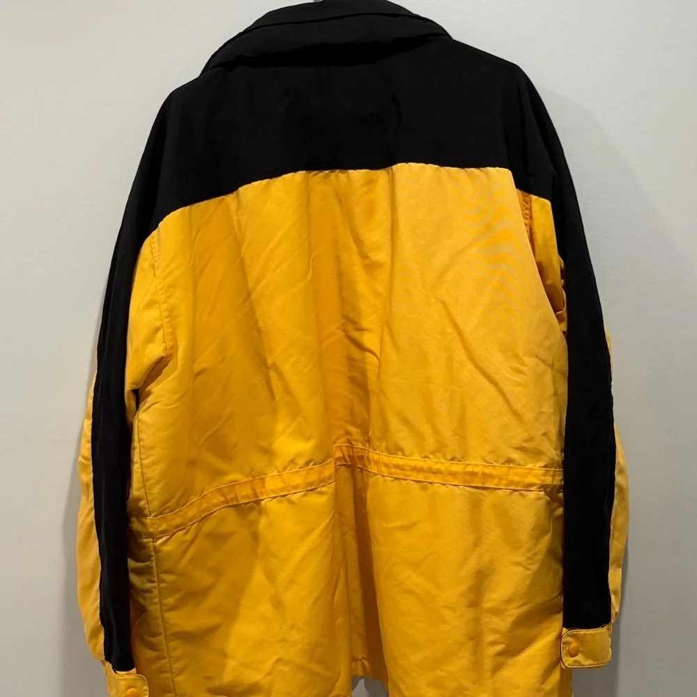 Carhartt Two-Tone Yellow and Black Coat - Picture 7 of 7